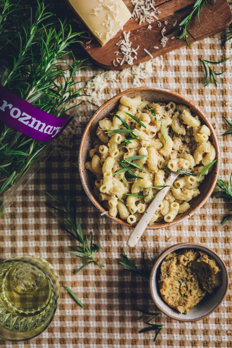 Makaron z pesto rozmarynowym