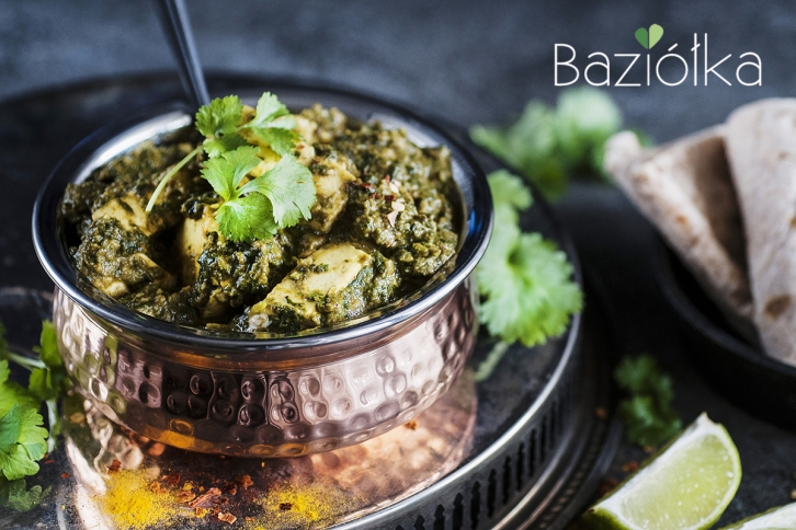 Paneer w sosie szpinakowym z kolendrą