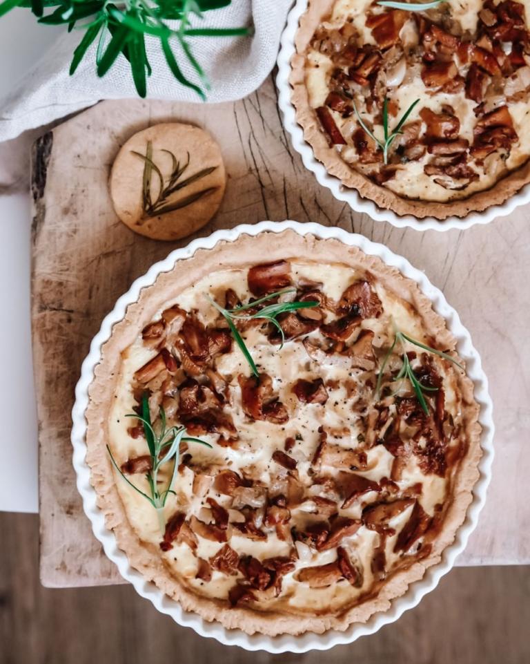 tarta z kurkami i rozmarynem