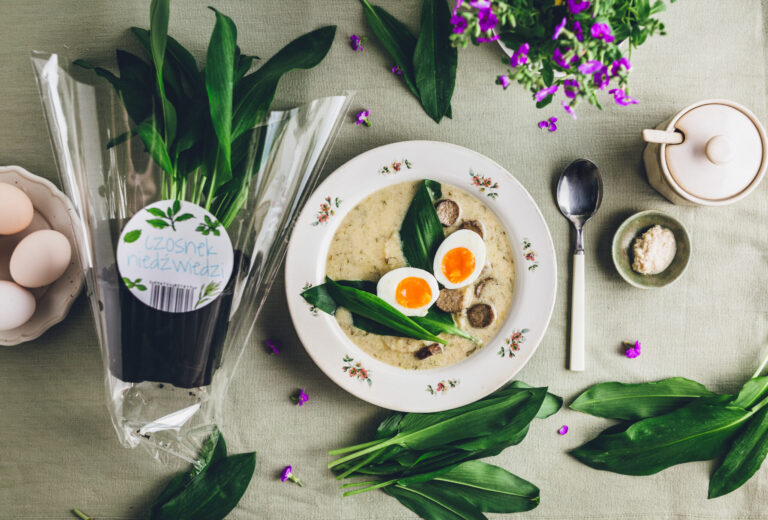 Zupa chrzanowa z czosnkiem niedzwiedzim