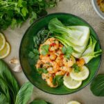 Krewetki z Chili, Kolendrą i Podsmażanym Pak Choi